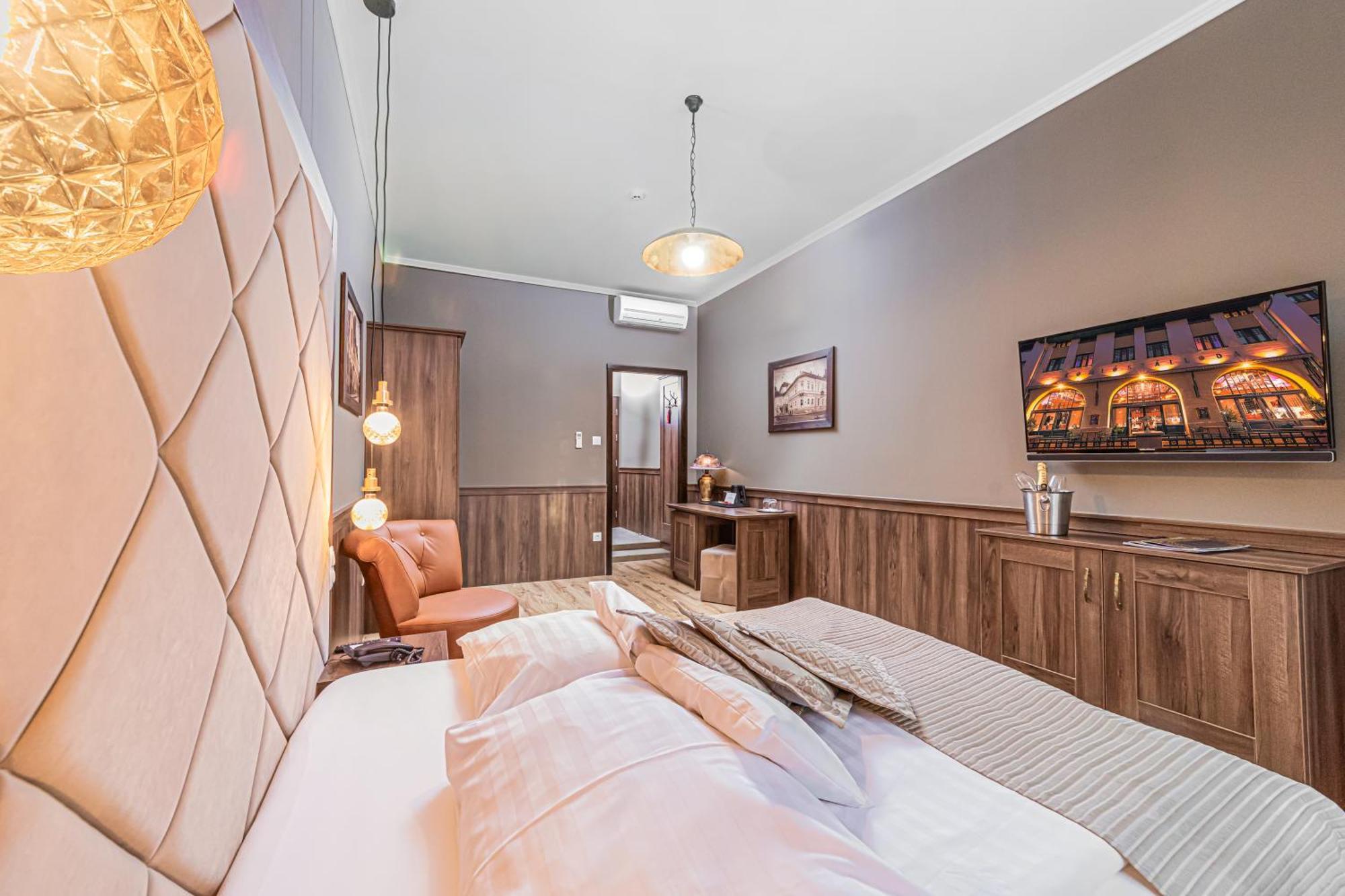 Komlo Hotel 久洛 外观 照片