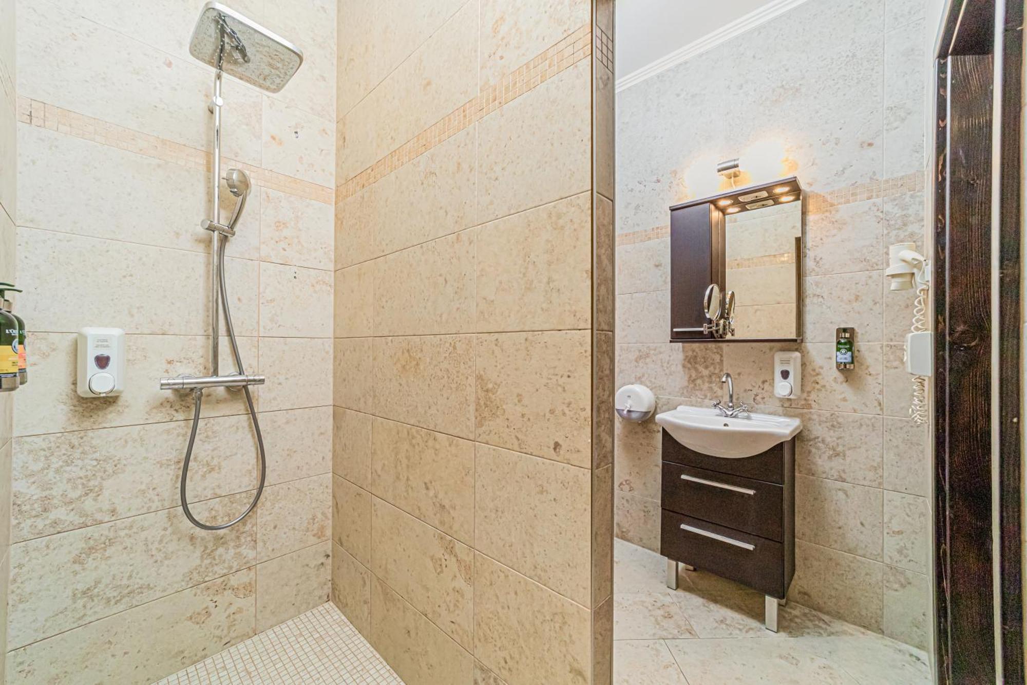 Komlo Hotel 久洛 外观 照片